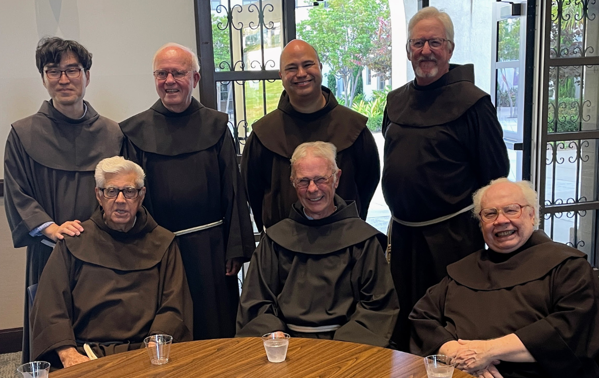 Friars of the Province of Our Lady of Guadalupe gathered in San Diego 
for Br. Joe Chinnici’s honor. In the back row, left to right: Brothers 
Francis Kim, OFM; Joe Chinnici, OFM; Roger Lopez, OFM; James Lockman, 
OFM. Front row, left to right: Vincent Mesi, OFM, Richard Juzix, OFM; 
Michael Doherty, OFM. (Photo courtesy of Br. Roger Lopez, OFM) 
